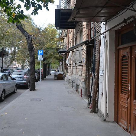 Natia'S Apartment On Dadiani St. 1 Tbilisi Exterior photo