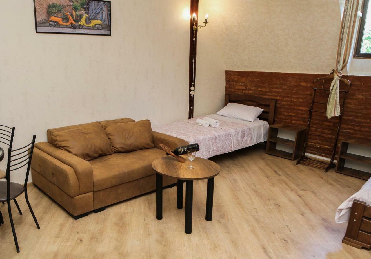 Natia'S Apartment On Dadiani St. 1 Tbilisi Exterior photo