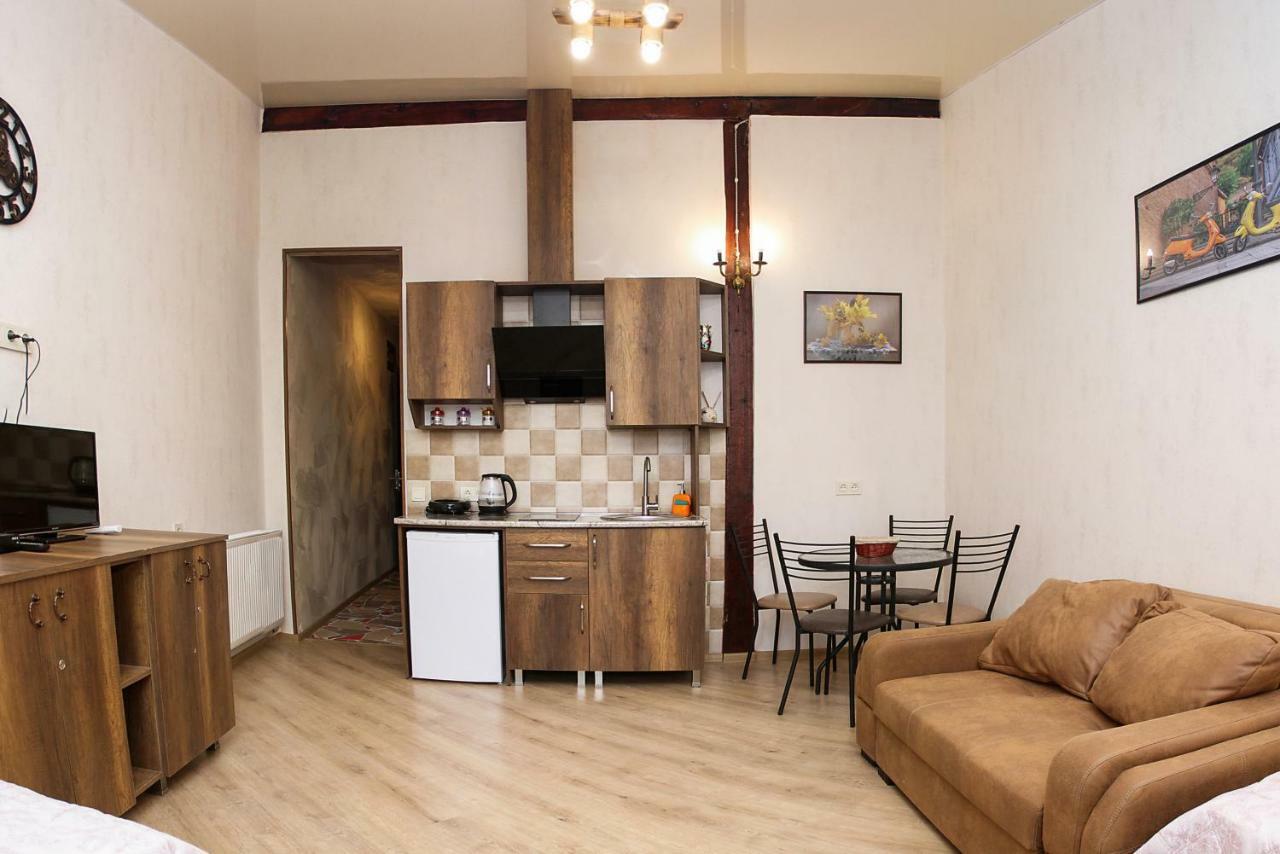 Natia'S Apartment On Dadiani St. 1 Tbilisi Exterior photo