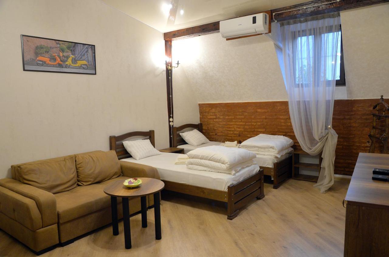 Natia'S Apartment On Dadiani St. 1 Tbilisi Exterior photo